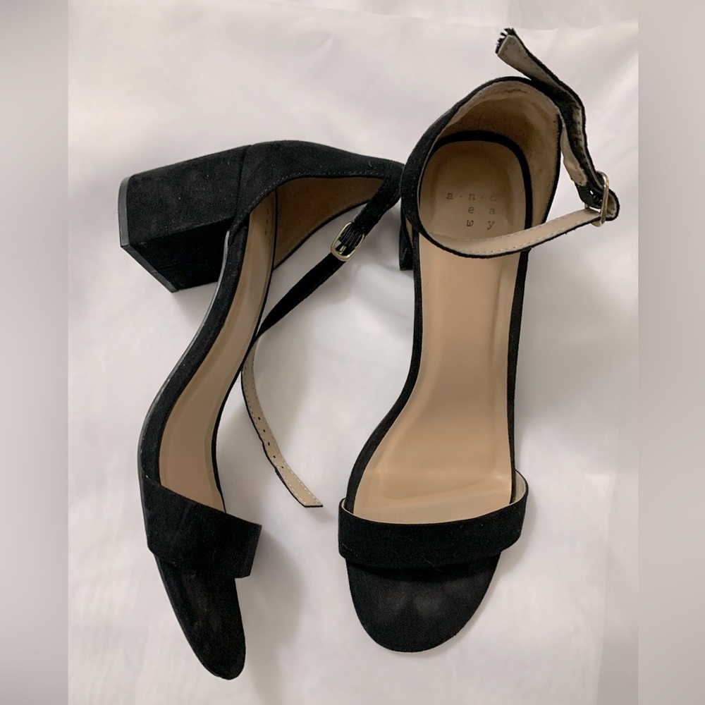 Black dress heels